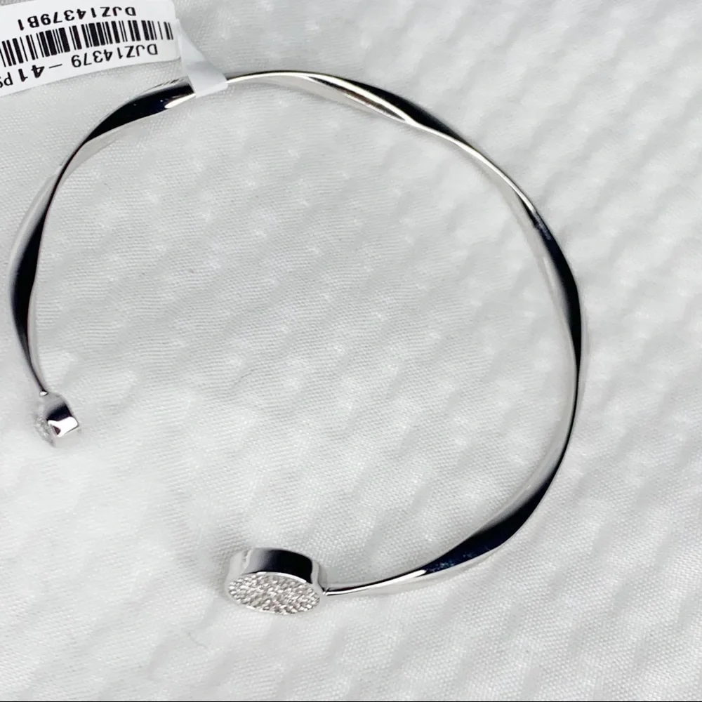𝅺NEW STOCK-Pave Zircon/Twisted Metal Open Bracelet - Picture 10 of 11
